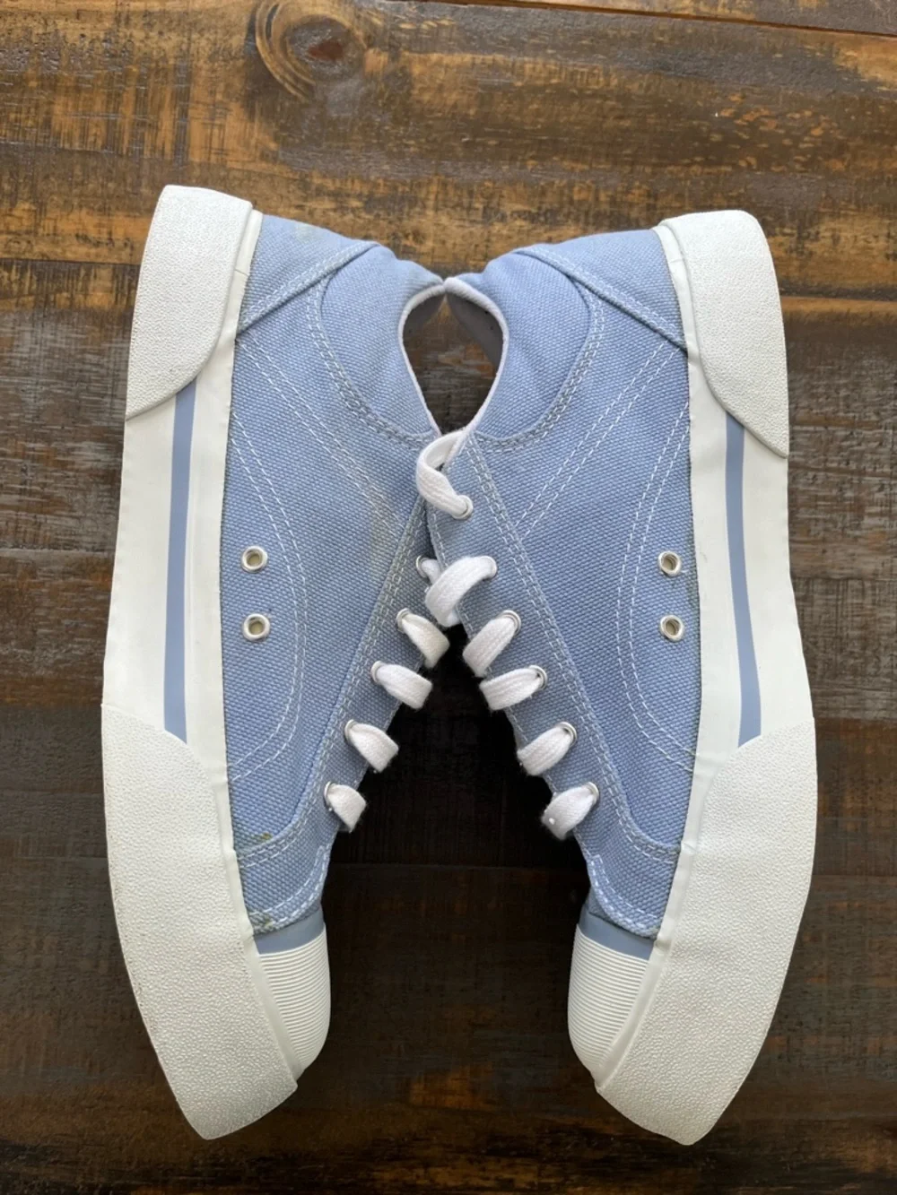 Nike Light Blue and White Low-Top Canvas Sneakers - Picture 2 of 6